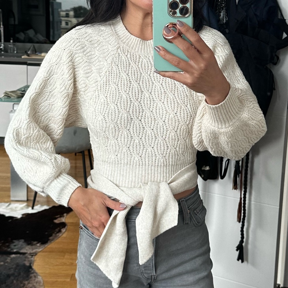 Open back sweater - Picture 2 of 3